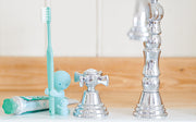 SMISKI Toothbrush Stands - Display Ready